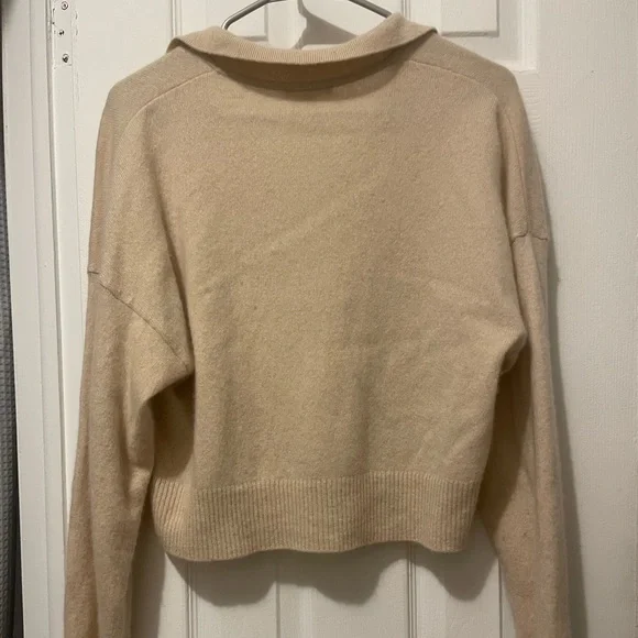 Reformation Cream Cashmere V-Neck Cropped Sweater - Picture 5 of 5
